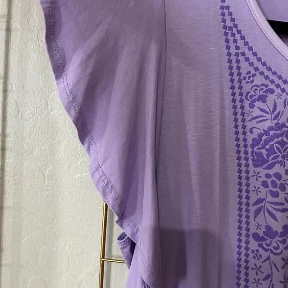 Acting Pro Lavender Ruffle Sleeve & Hem Top | NWT | Soft & Feminine - Picture 3 of 5